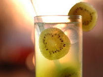 שילוב של אלכוהול עם פירות אקזוטיים