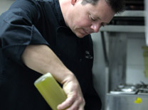 שף דניאל זך חוגג בכרמלה בנחלה