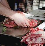 סדנת בשרים – חוויה קולינרית שמלמדת להכין בשר כמו מקצוענים