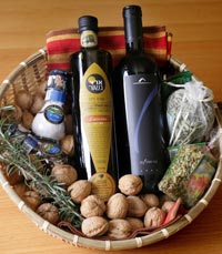 ספייסס כלים ומאכלים: יינות ותבלינים