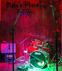 מסיבה במייקס פלייס ירושלים