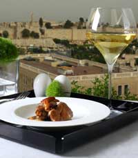 רופטופ - מסעדה רומנטית על גג העולם