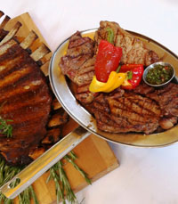 קילוגרם של בשר במסעדת מיט