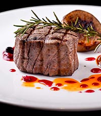 לחם בשר נמל תל אביב