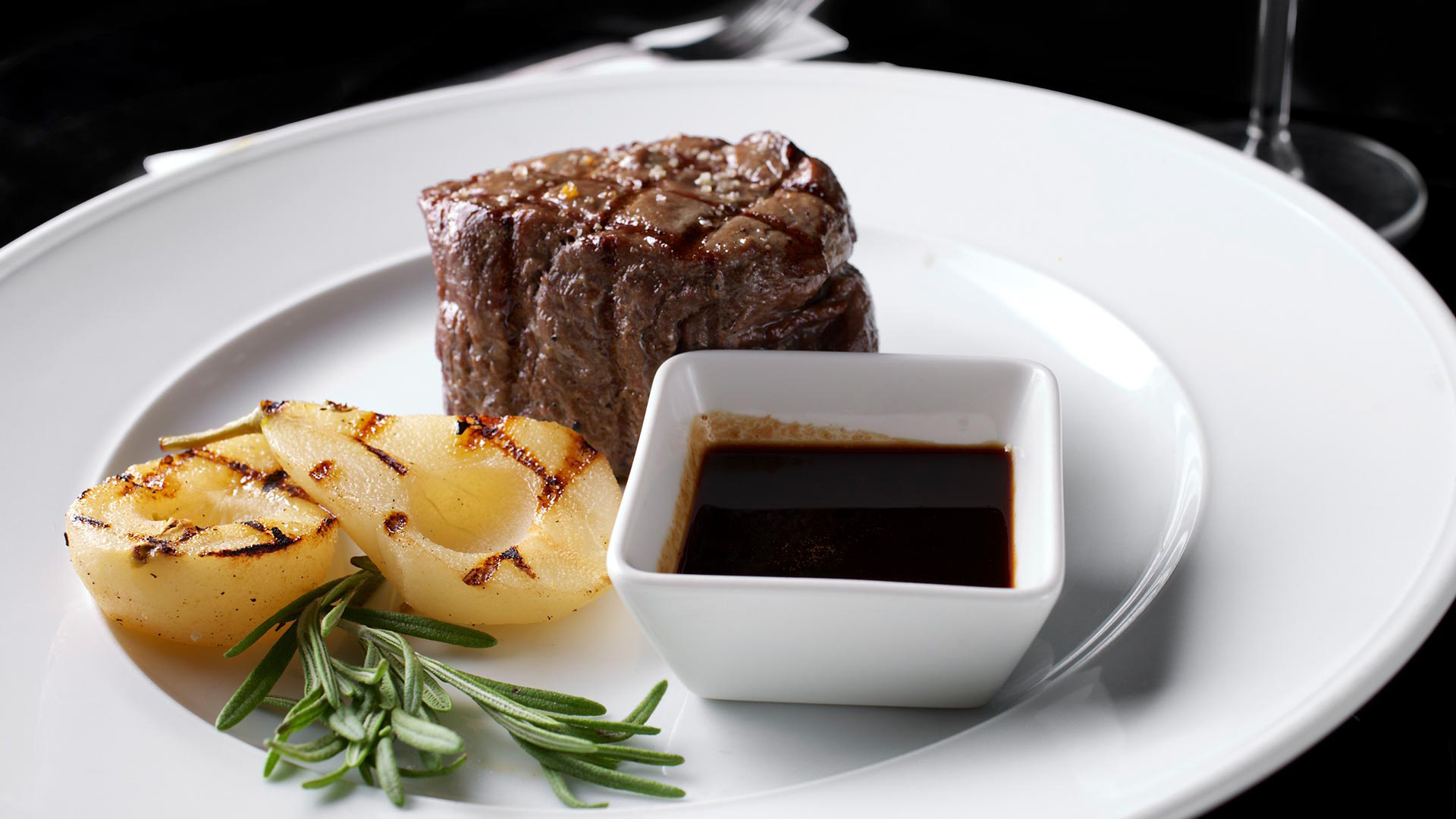 Meat and Eat restaurant in Tel Aviv port